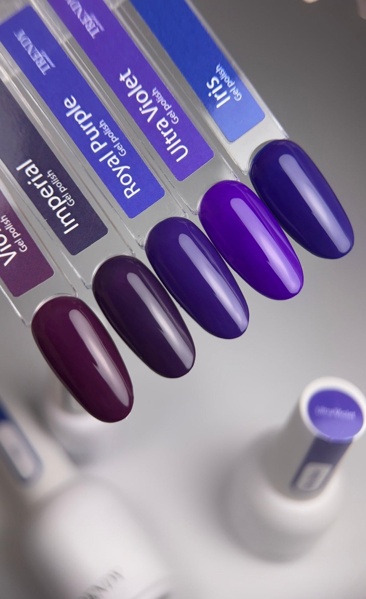 Coffret ULTRA VIOLET, 5 vernis semi-permanents 10 ml