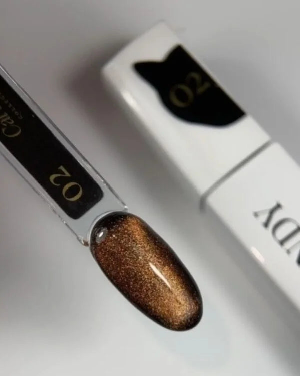 Cat’s Eye Doré – Color 02 – 8 ml — flacon et baton 02 lisibles