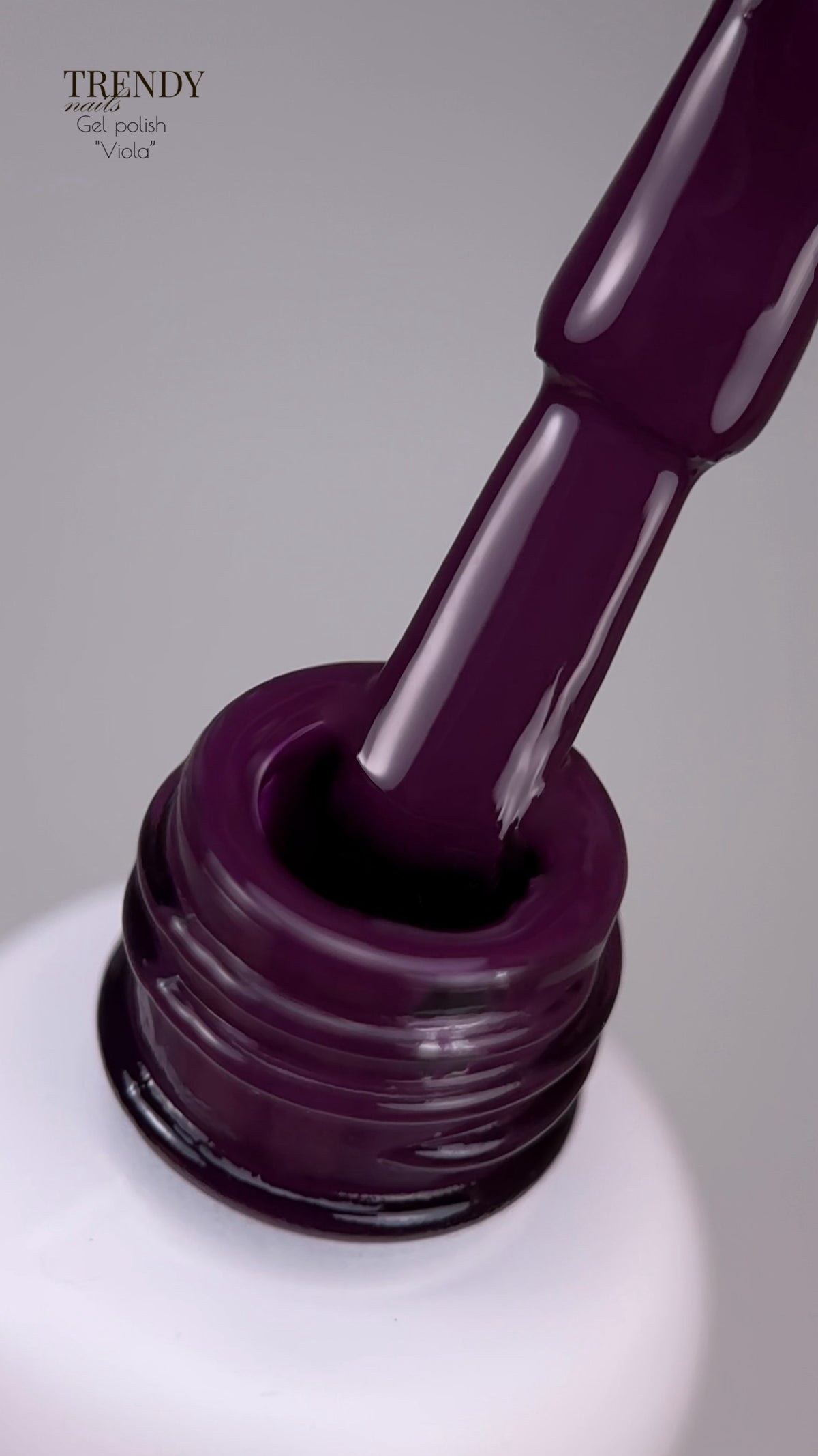 Viola — collection Ultra Violet, Trendy Nails
